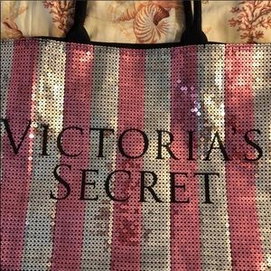 Victoria’s Secret tote